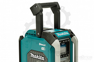 Akumulatorski prenosni Bluetooth in DAB+ radio 40V XGT MAKITA MR007GZ