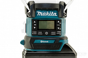 Akumulatorski prenosni Bluetooth radio s svetilko 18V LXT MAKITA DMR056